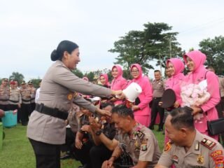 88 Personel Polres Lampung Timur Terima Kenaikan Pangkat Setingkat Lebih Tinggi