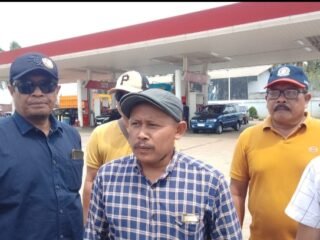 SPBU Srimenanti Bandar Sribawono Kini Beroperasi Kembali, Warga Antusias Mengantri BBM