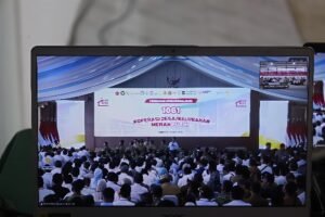 Peresmian operasional 1.061 Koperasi Desa/Kelurahan Merah Putih yang dilakukan secara nasional oleh Presiden Republik Indonesia, Prabowo Subianto, dari Kabupaten Nganjuk, Jawa Timur.