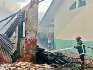 Kebakaran Hanguskan Kantin SDN di Lampung Timur