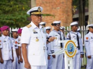 Jelang HUT TNI AL ke-81, Dankodaeral XIV Pimpin Ziarah Rombongan ke TMP Trijaya Sakti
