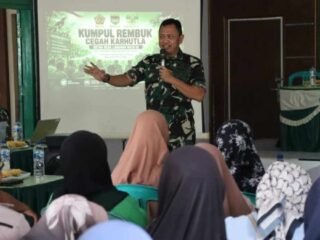 Luar Biasa, Warga Labtu IX Antusias Ikuti Penyuluhan Karhutla Dari Mabes TNI